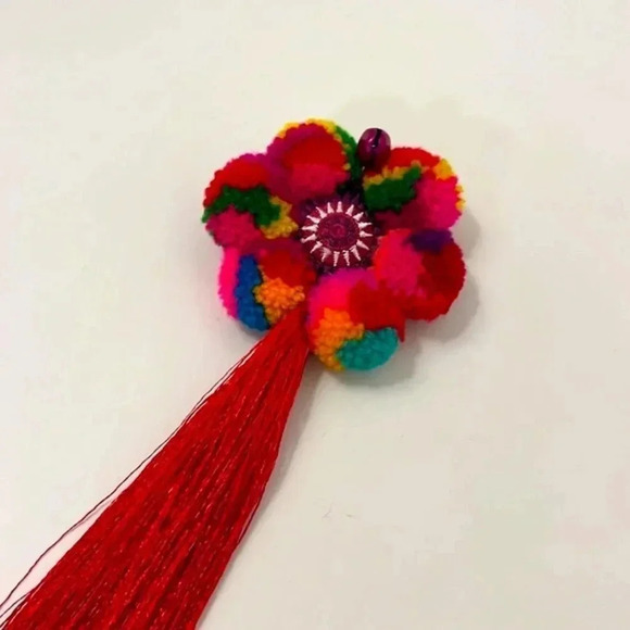⭐️3/$15 Pom Pom keychain - Picture 5 of 5